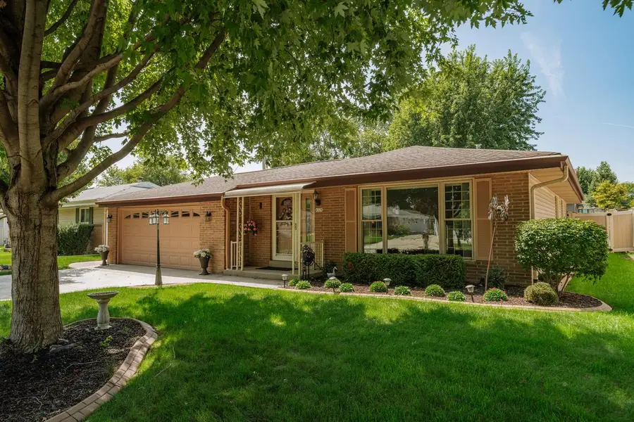 4329 S 49th STREET, Greenfield, WI 53220 - #3