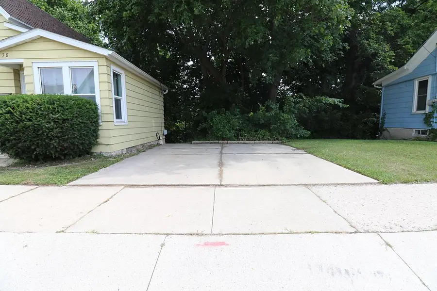 738 Broadway STREET, Sheboygan Falls, WI 53085 - #3