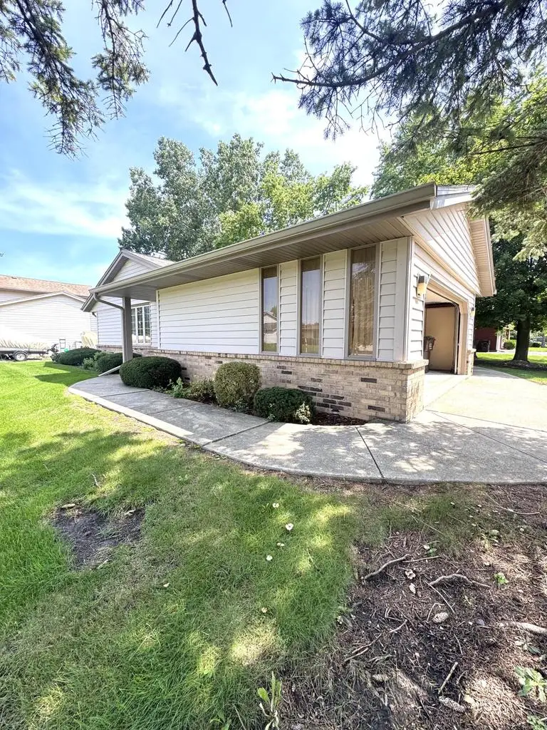 5527 N Meadows DRIVE, Racine, WI 53402 - #2