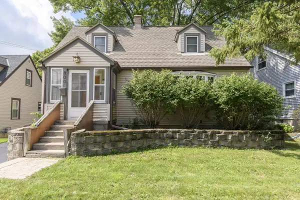 800 Western AVENUE, Waukesha, WI 53188