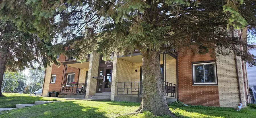 3123 E Grange AVENUE, Cudahy, WI 53110 - #3