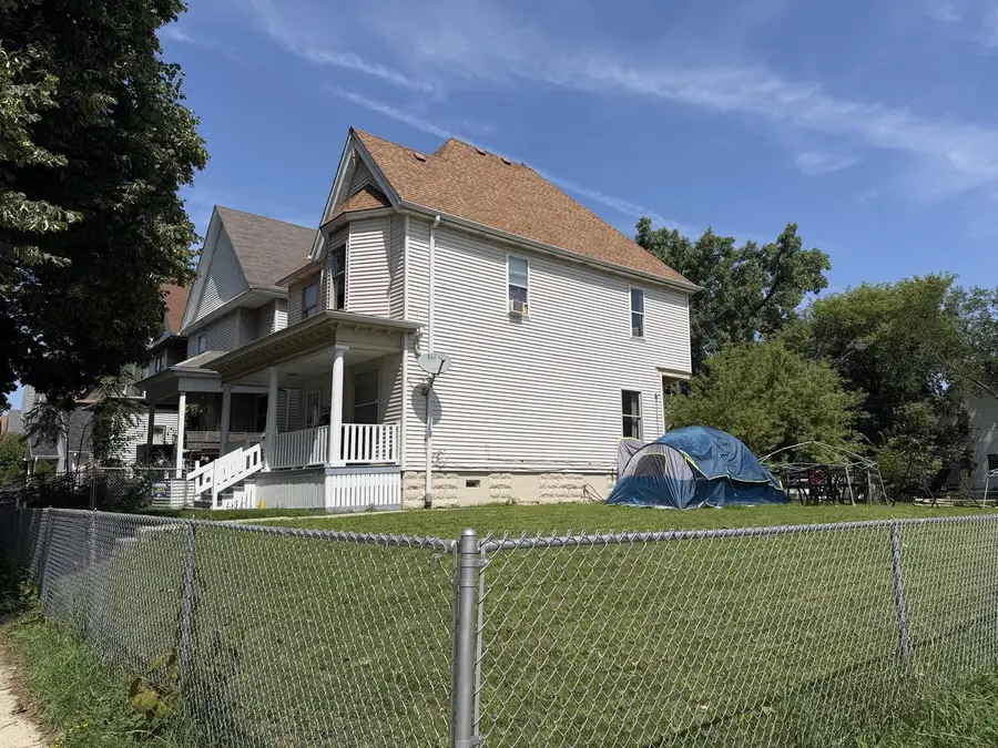 1906 N 33rd STREET, Milwaukee, WI 53208 - #2