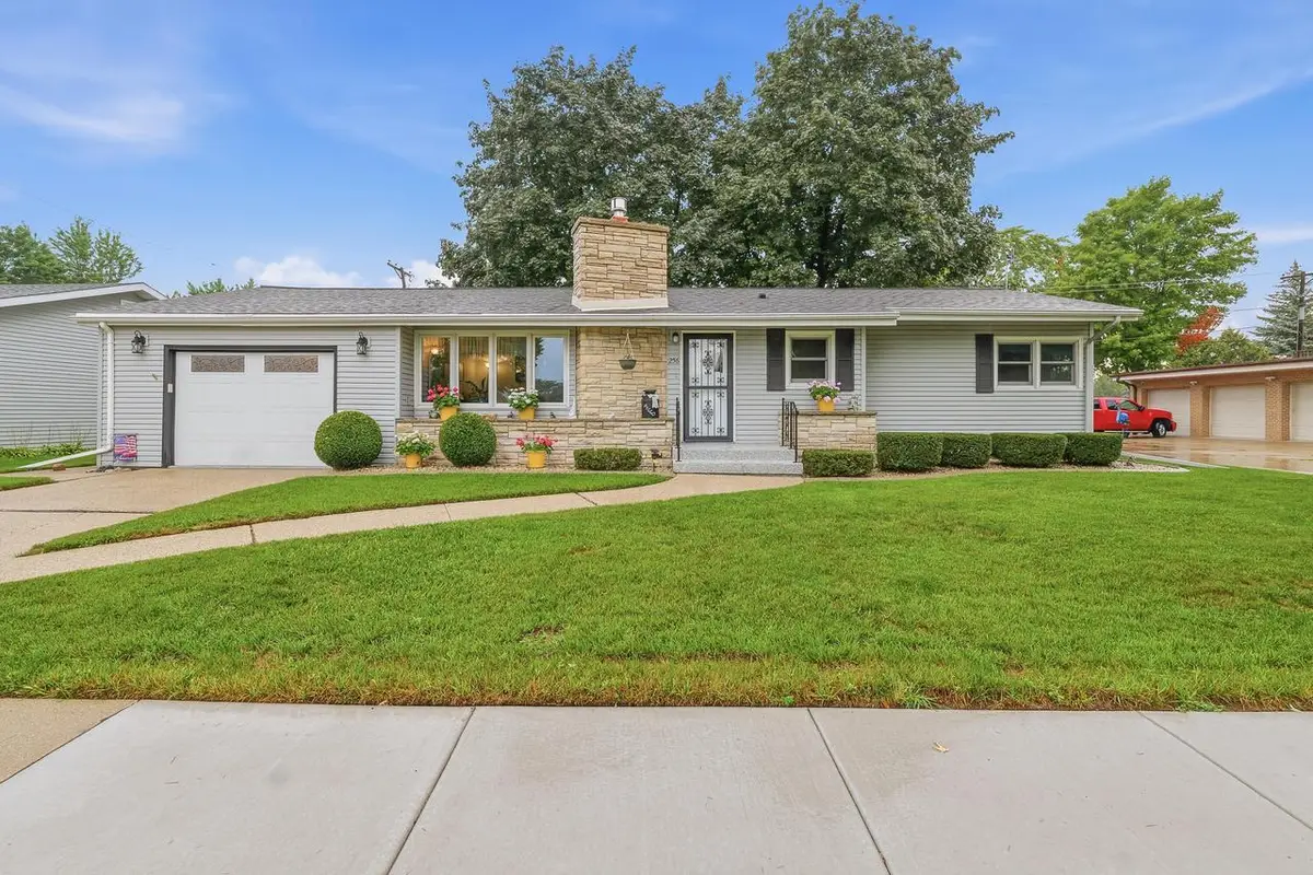 256 S Peters AVENUE, Fond Du Lac, WI 54935 - #1