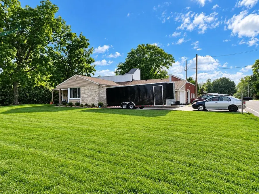 9205 S Chicago ROAD, Oak Creek, WI 53154 - #3