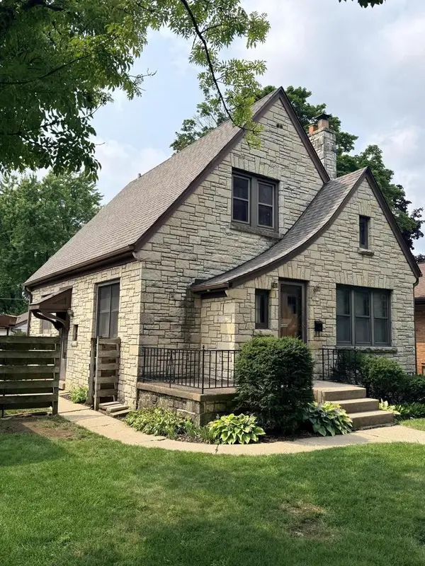 2077 S 107th STREET, Milwaukee, WI 53227