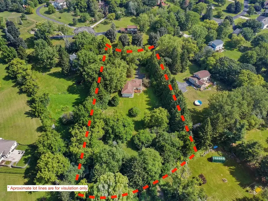 S25W27059 Winnebago WAY, Waukesha, WI 53188 - #2