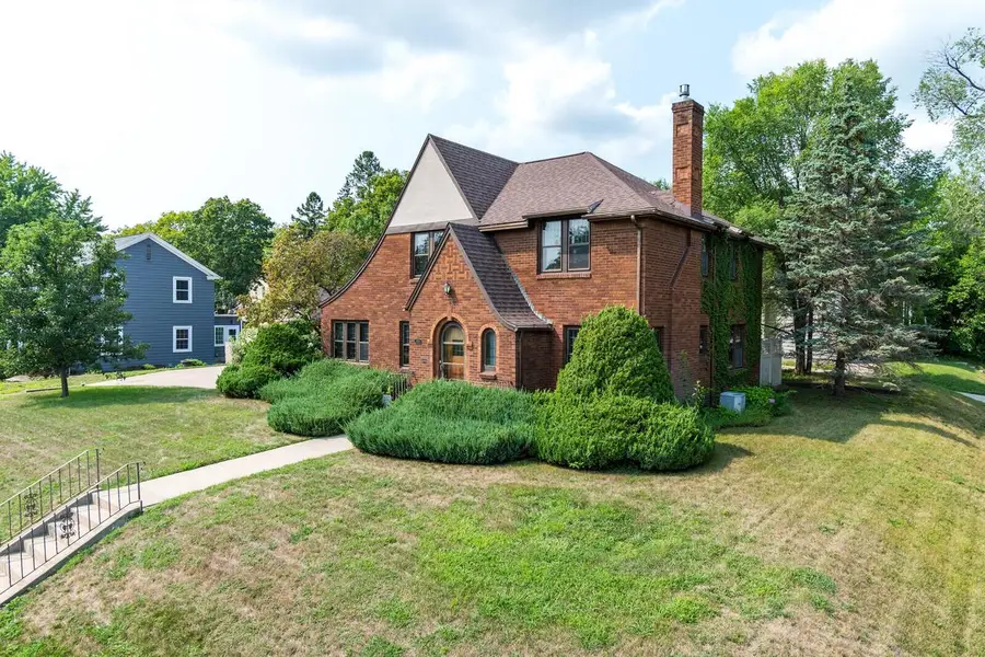 1529 Cass STREET #225 8th St S, La Crosse, WI 54601 - #2