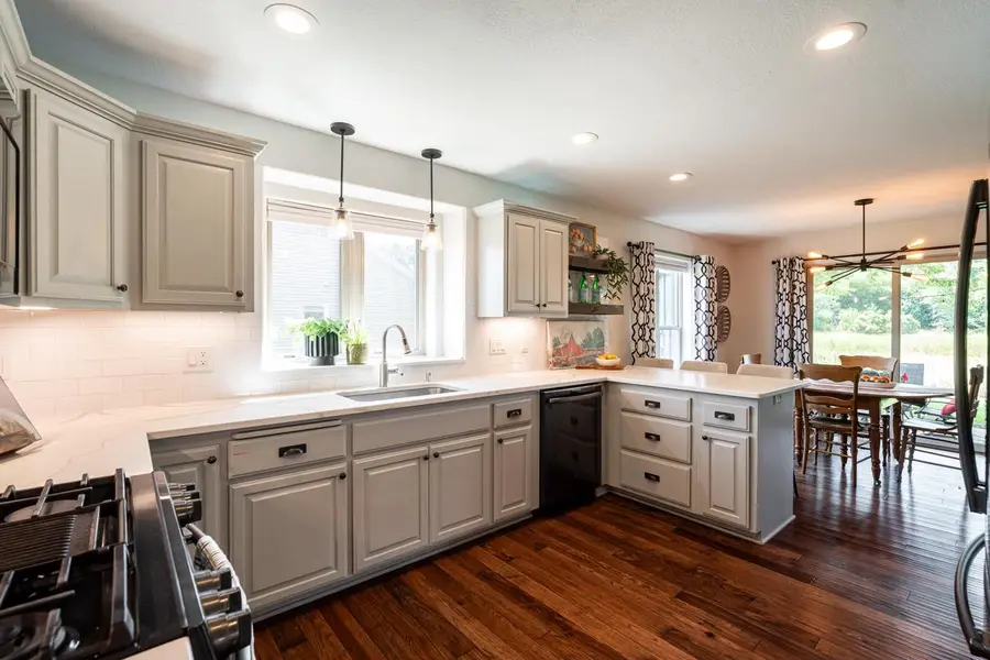 1052 Summer Creek ROAD, Oconomowoc, WI 53066 - #2