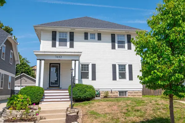 7442 Lincoln PLACE, Wauwatosa, WI 53213