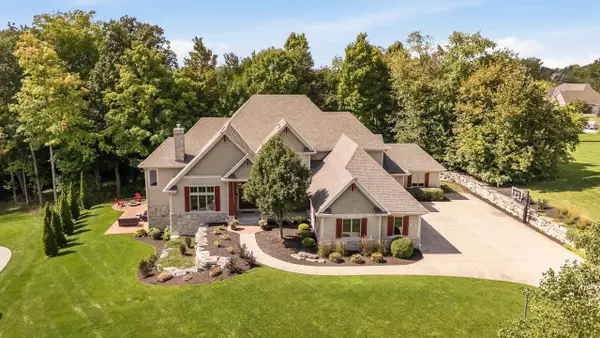 1265 Lorien COURT, Brookfield, WI 53045