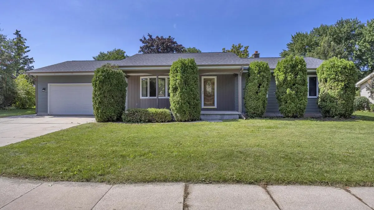 542 Wakefield AVENUE, Fond Du Lac, WI 54935 - #1