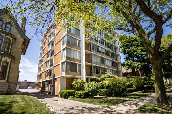1409 N Prospect AVENUE #401, Milwaukee, WI 53202