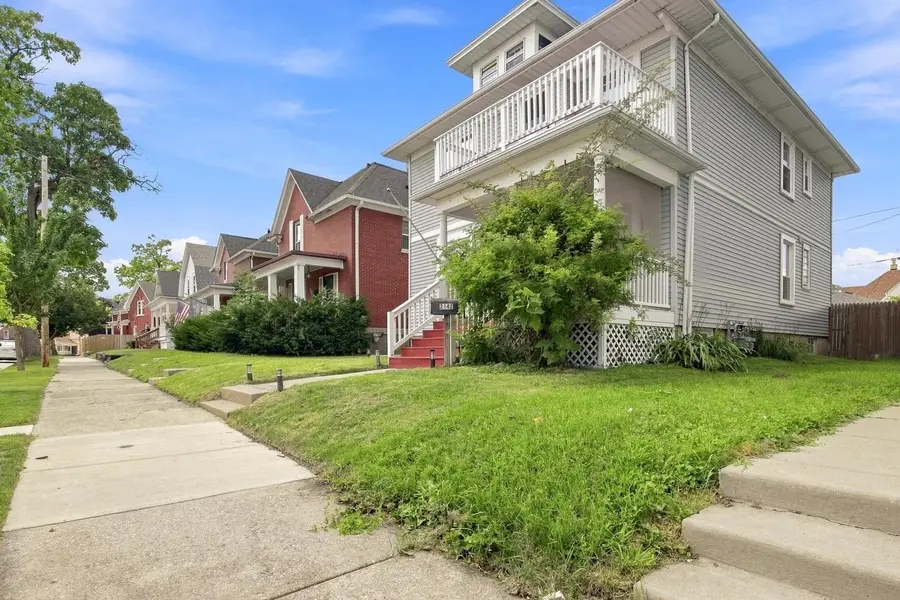 2142 Clarence AVENUE, Racine, WI 53405 - #2
