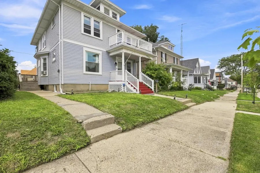 2142 Clarence AVENUE, Racine, WI 53405 - #3