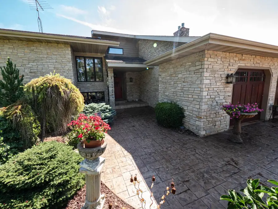 5319 69th DRIVE, Yorkville, WI 53182 - #2