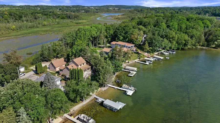 6086 N Lake DRIVE, West Bend, WI 53095 - #2