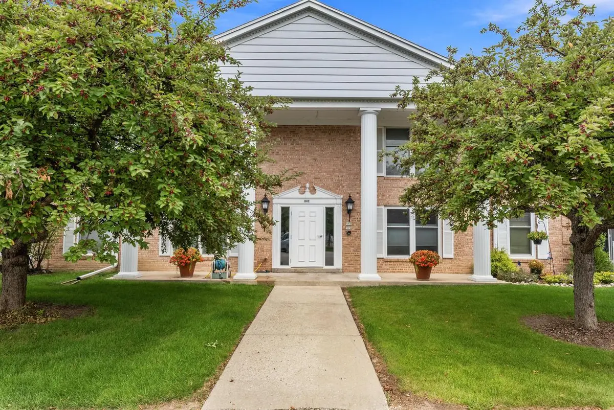 940 W Heritage COURT #104, Mequon, WI 53092 - #1