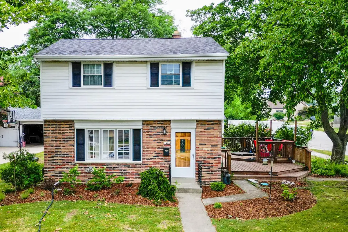 1400 Manitowoc AVENUE, South Milwaukee, WI 53172 - #1