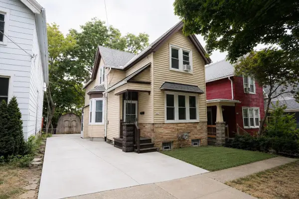 2447 S Burrell STREET, Milwaukee, WI 53207
