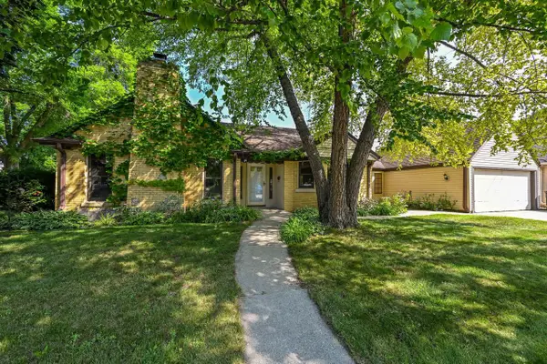 2202 Lefeber AVENUE, Wauwatosa, WI 53213