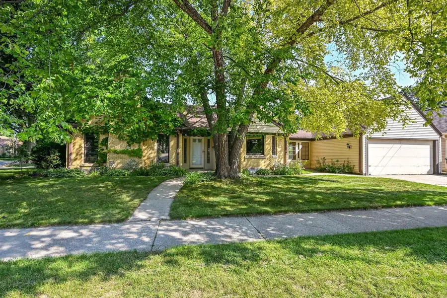 2202 Lefeber AVENUE, Wauwatosa, WI 53213 - #2