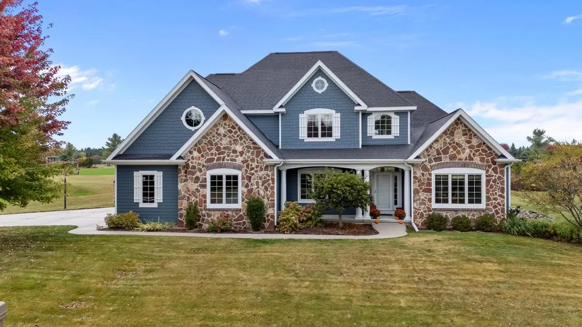 280 Settlers CIRCLE, Sheboygan Falls, WI 53085 - #1