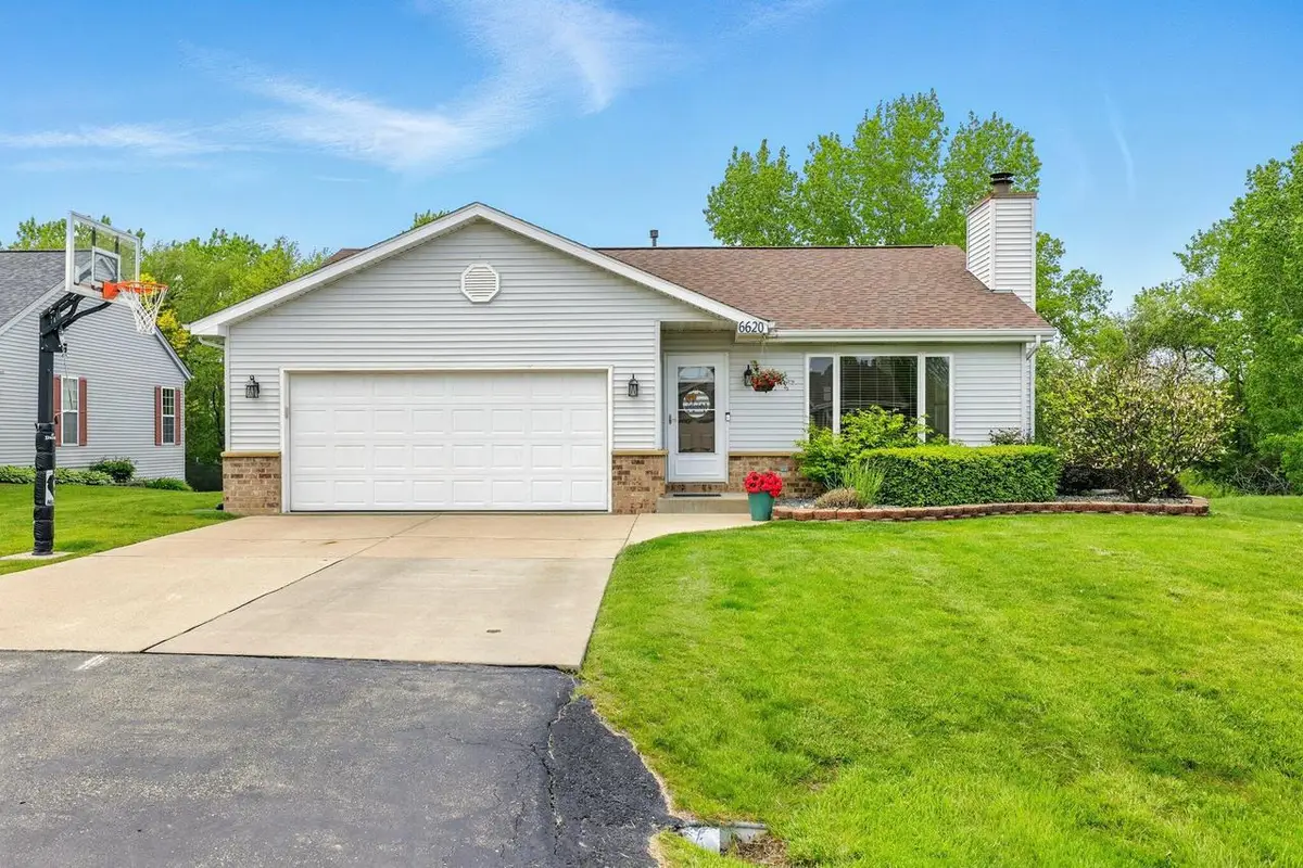 6620 High Hill CIRCLE, Racine, WI 53402 - #1