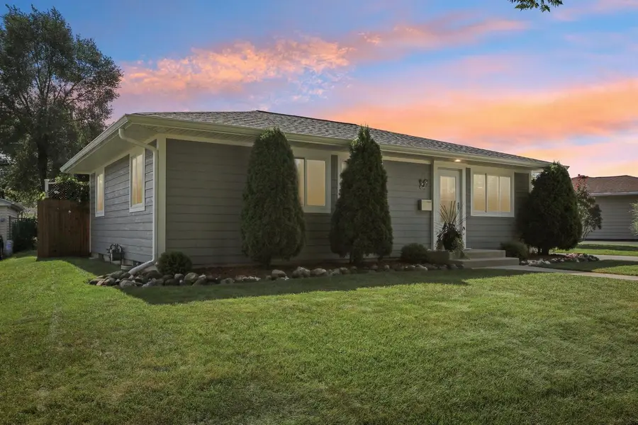 341 Joris AVENUE, Waukesha, WI 53188 - #2