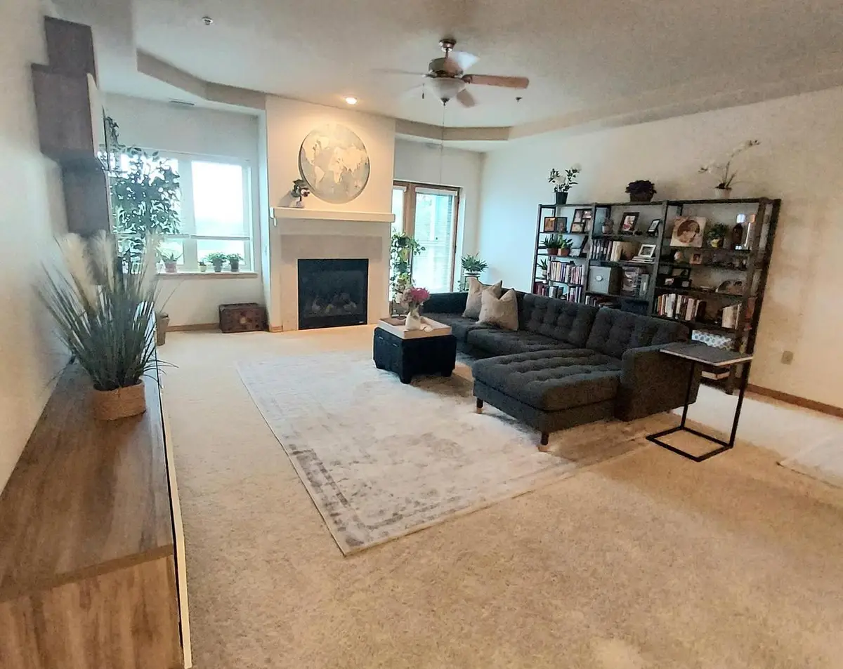 3710 N Oakland AVENUE #402, Shorewood, WI 53211 - #1