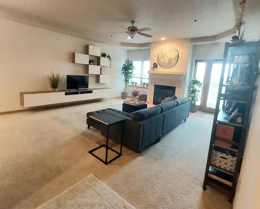 3710 N Oakland AVENUE #402, Shorewood, WI 53211 - #2