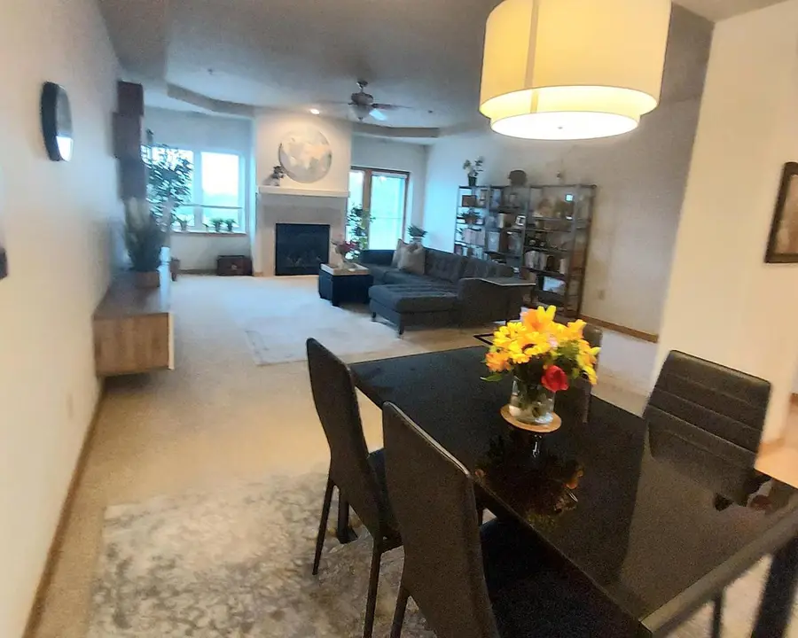 3710 N Oakland AVENUE #402, Shorewood, WI 53211 - #3