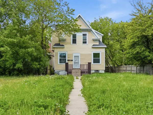 2911 N 6th STREET, Milwaukee, WI 53212