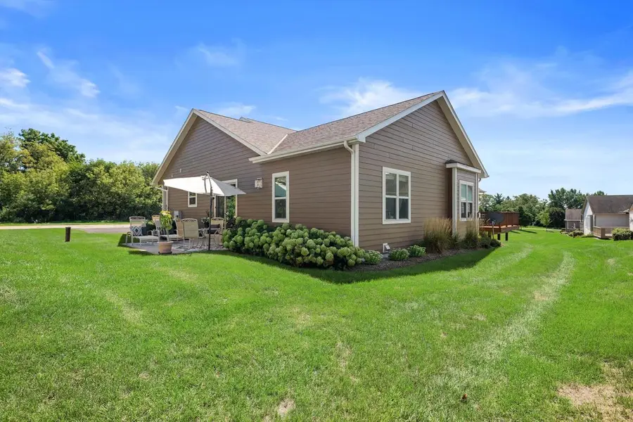 204 Oak Hill CIRCLE, Burlington, WI 53105 - #2