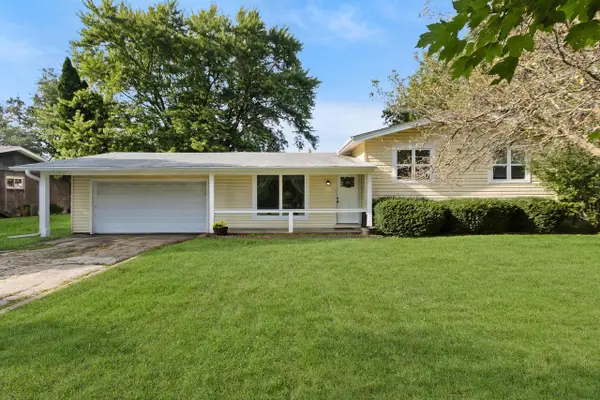 141 Marino AVENUE, Delavan, WI 53115