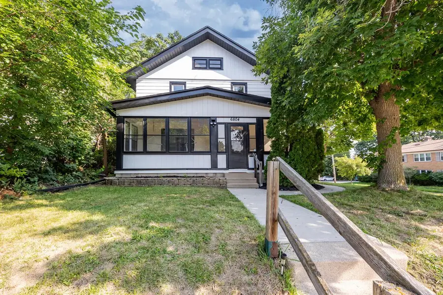 6804 Maple TERRACE, Wauwatosa, WI 53213 - #2