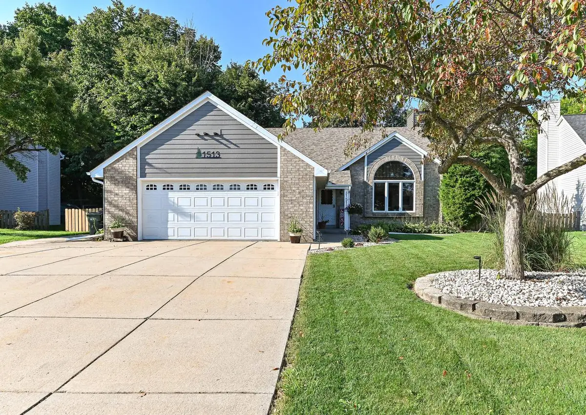 1513 Blakewood COURT, South Milwaukee, WI 53172 - #1
