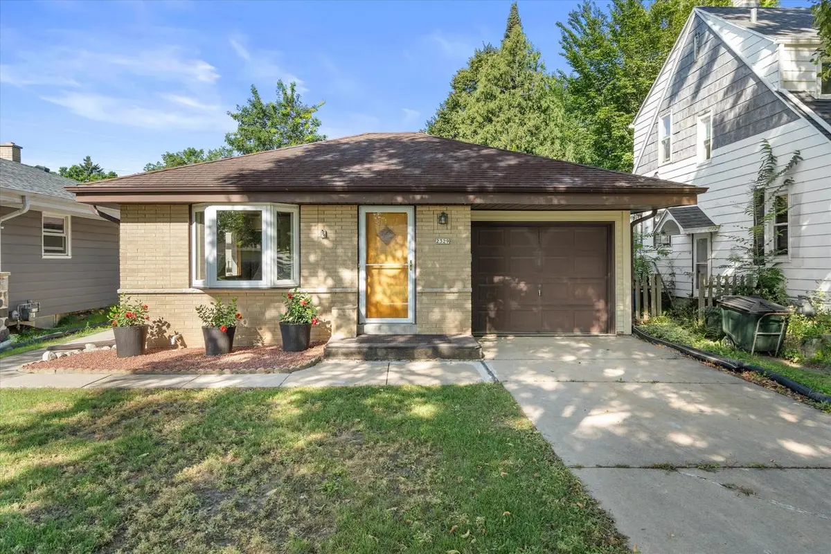 2329 N 115th STREET, Wauwatosa, WI 53226 - #1