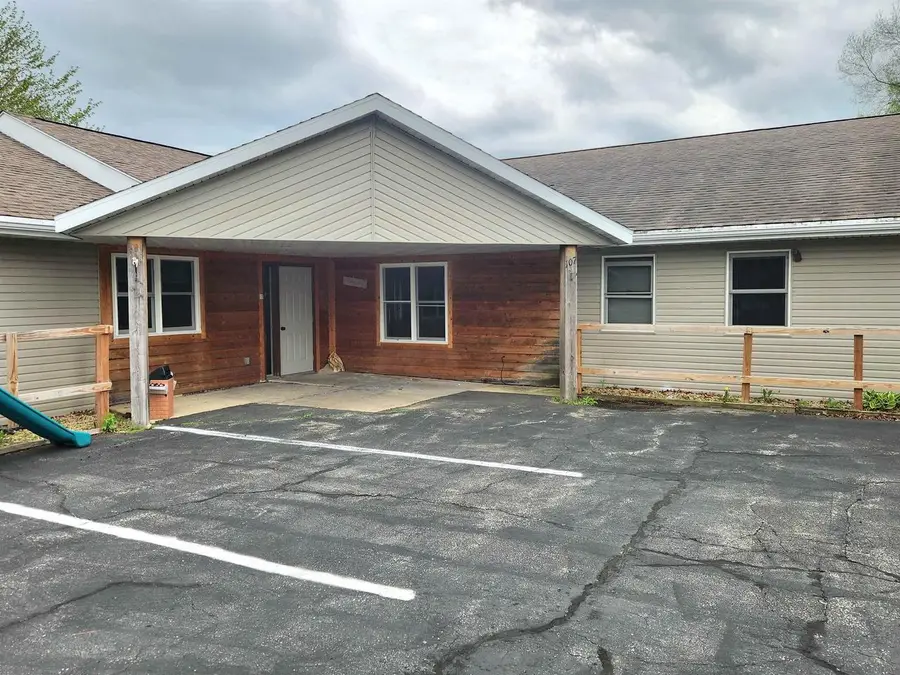 107 Gillette Street, Pardeeville, WI 53954 - Image #3