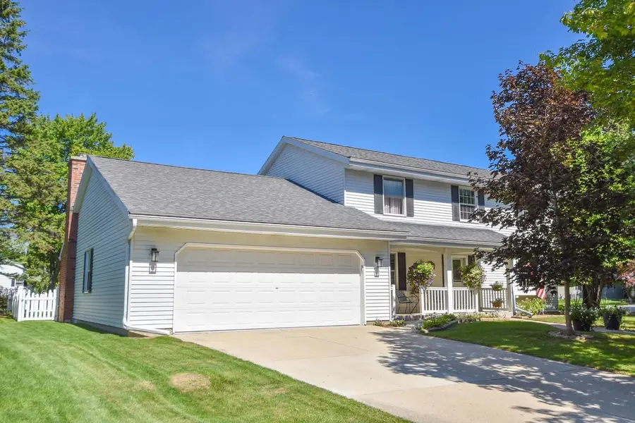 N102W7150 Harrison AVENUE, Cedarburg, WI 53012 - #2