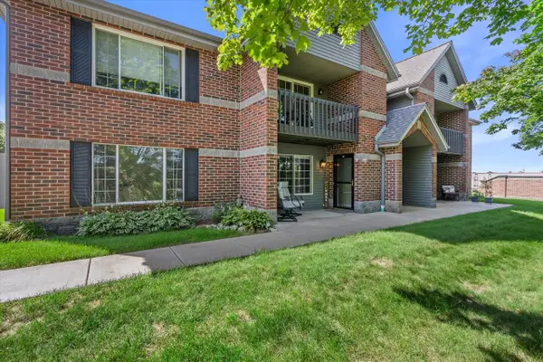 S75W16788 Jacob COURT #16, Muskego, WI 53150