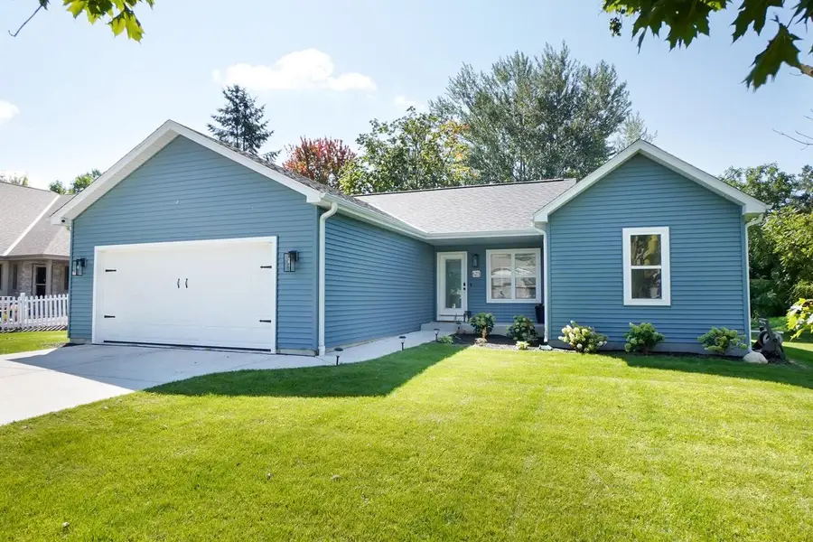 623 W Prospect STREET, Hartford, WI 53027 - #2