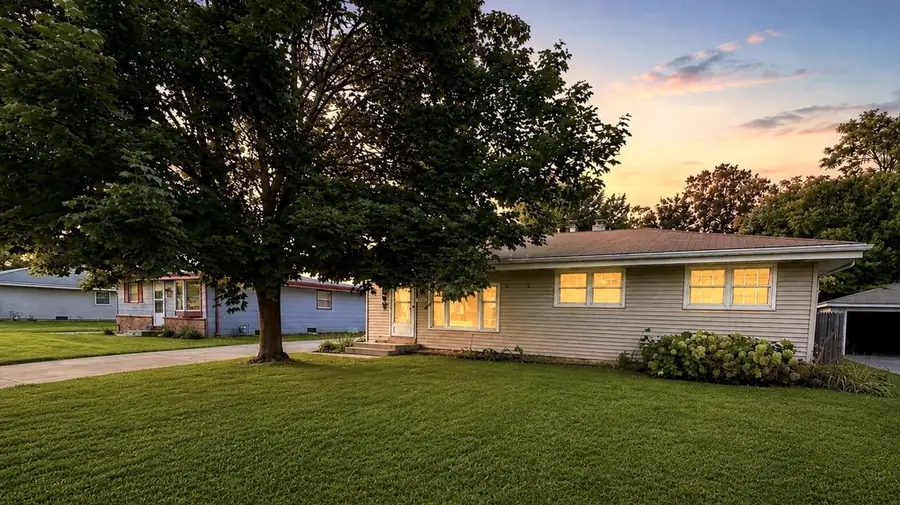 2622 6 Mile ROAD, Racine, WI 53402 - #2