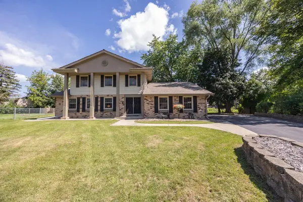 12430 W Burdick COURT, New Berlin, WI 53151