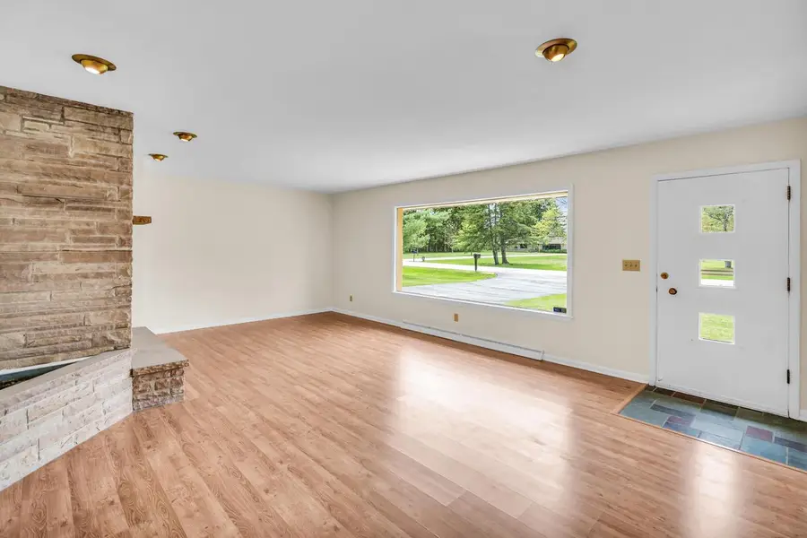 11240 N Valley DRIVE, Mequon, WI 53092 - #2