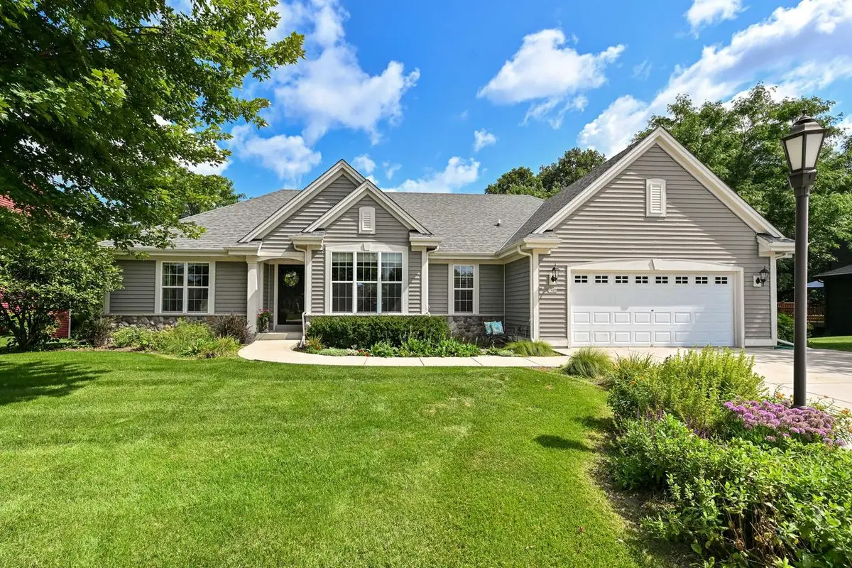 1482 Bluebird DRIVE, Oconomowoc, WI 53066 - #1