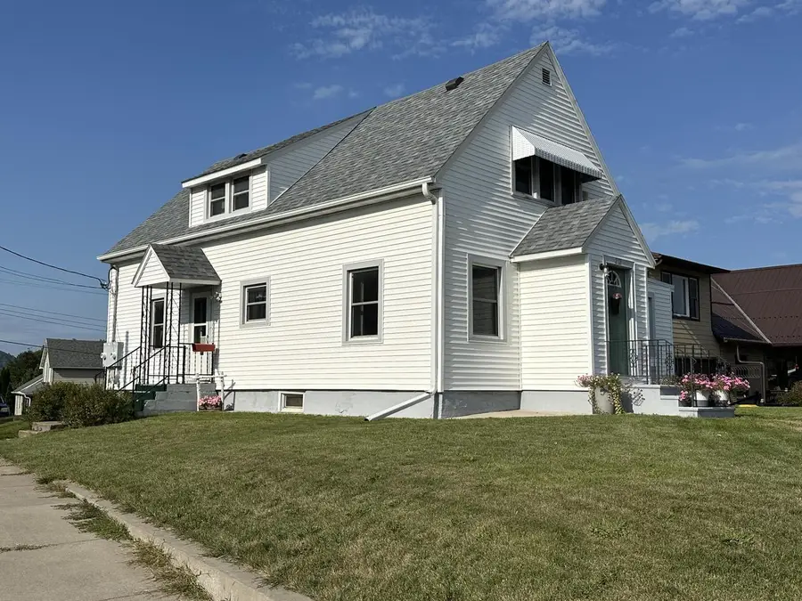 212 Main STREET, Hokah, MN 55941 - #3