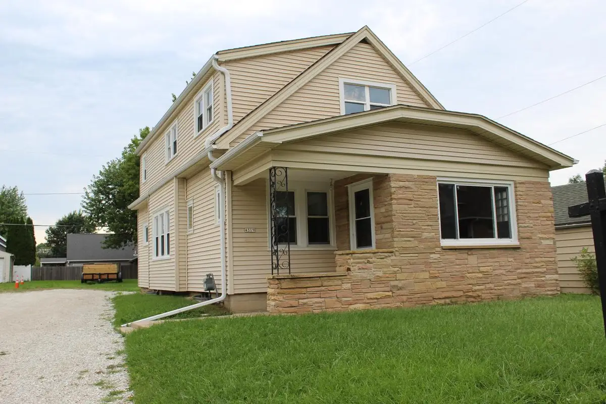 4319 S Quincy AVENUE, Milwaukee, WI 53207 - #1