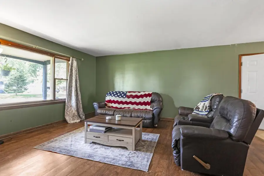 891 E Daffodil LANE, Beloit, WI 53511 - #3