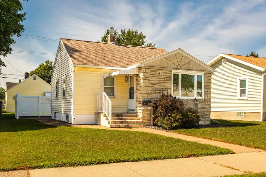 1814 19th STREET S, La Crosse, WI 54601 - #2