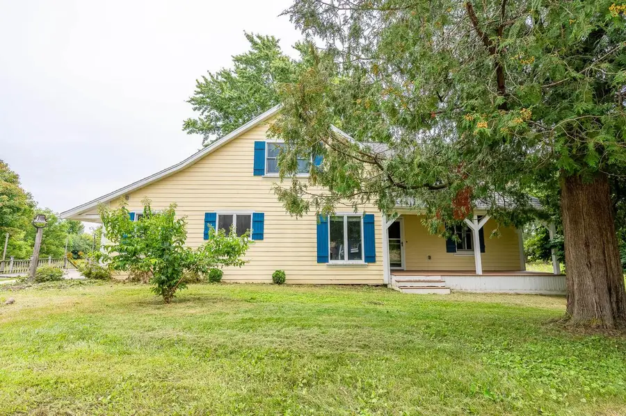 4002 W Bonniwell ROAD, Mequon, WI 53097 - #2